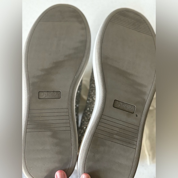 Blondo Glitter WATERPROOF Shoes - Picture 8 of 11